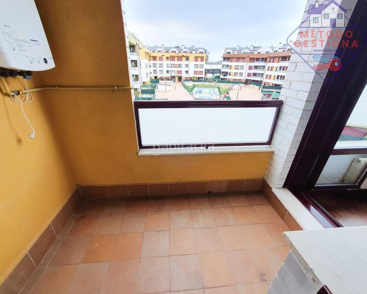 Foto 98edff8c-ecb4-4117-be1f-f54e17523a59. Pis amb aparcament piscina a Entrambasaguas