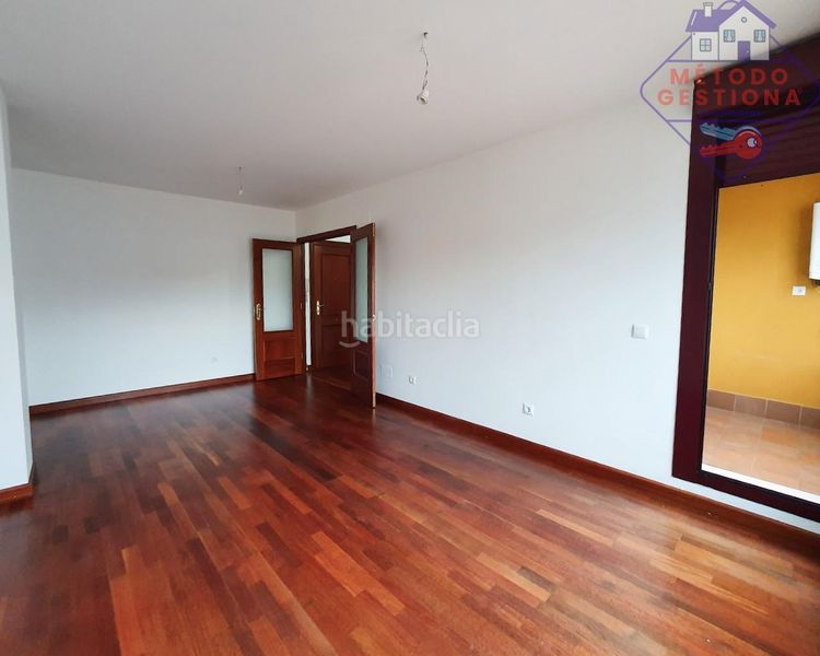 Foto dd68a0c4-6578-4880-a9dd-08157ad4c500. Pis amb aparcament piscina a Entrambasaguas