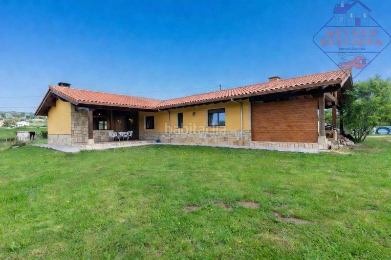 Foto 0b98541f-b880-4284-8021-b012ec279f1b. Xalet amb aparcament a Suances