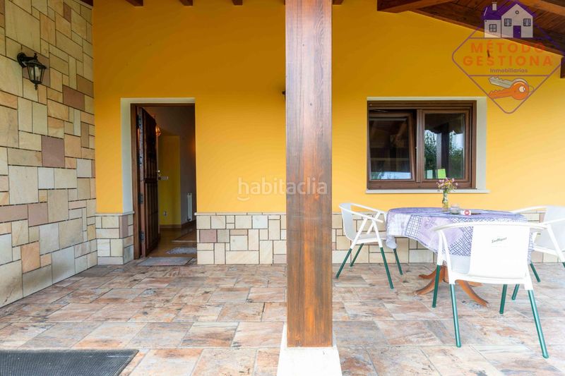 Foto 3b456b13-a83a-4a53-beff-0eda971a2580. Xalet amb aparcament a Suances