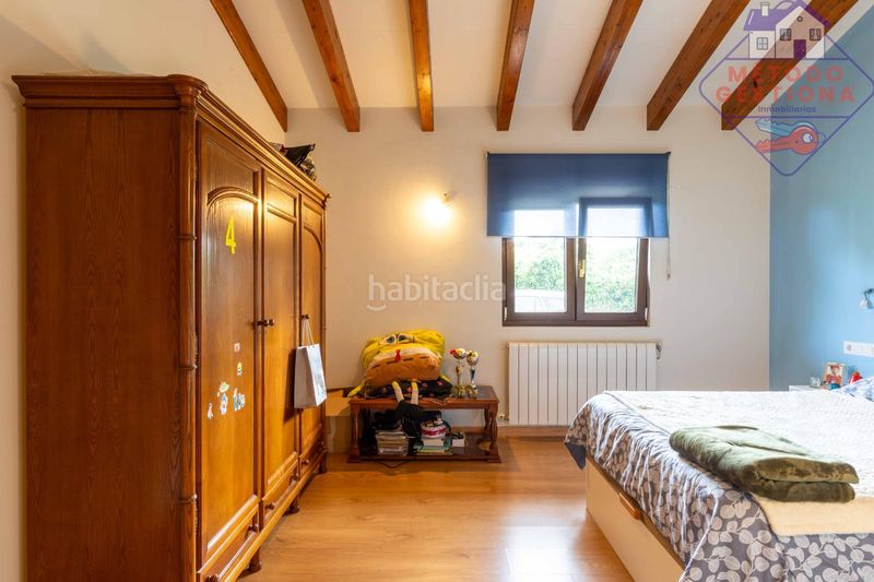 Foto 5ac7c1f4-2f16-4416-8dc5-05b9079f0f88. Xalet amb aparcament a Suances