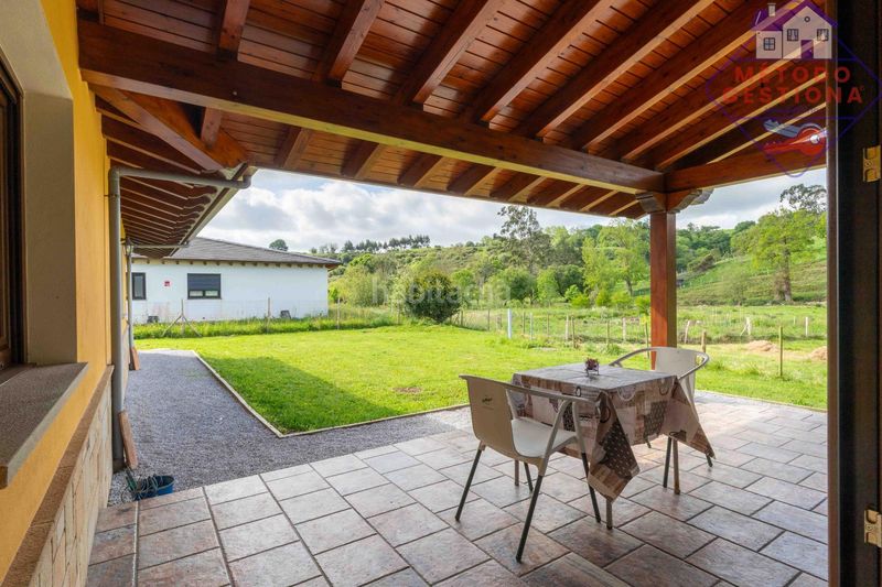 Foto 832206cd-2609-43c1-a6b4-3be8f56b7c49. Xalet amb aparcament a Suances