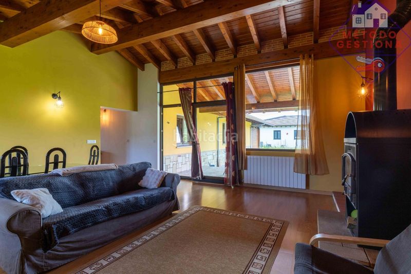 Foto 8421d75a-d0fb-48e1-a760-0b70a1b16693. Xalet amb aparcament a Suances