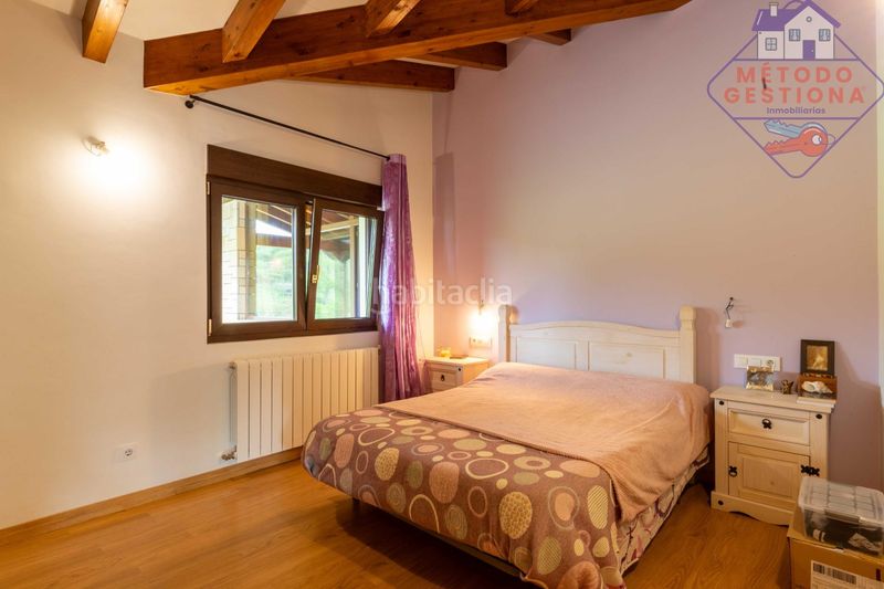 Foto 89770b56-cf02-4d5a-838d-a10acacd7355. Xalet amb aparcament a Suances