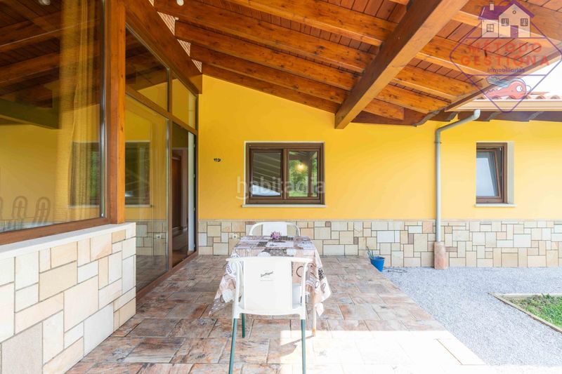 Foto ae9e7ada-9081-4025-bac2-65f2fa9545d5. Xalet amb aparcament a Suances