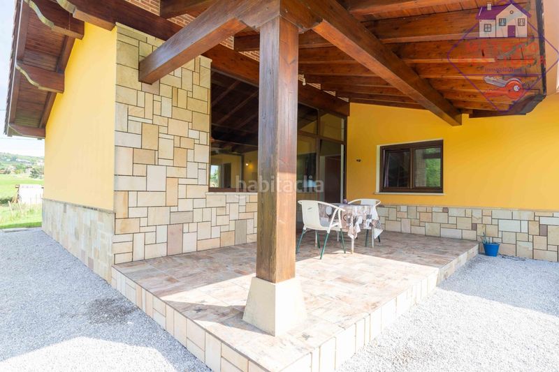 Foto d3280dda-7d0f-4ad4-a512-a065a78f7cd3. Xalet amb aparcament a Suances