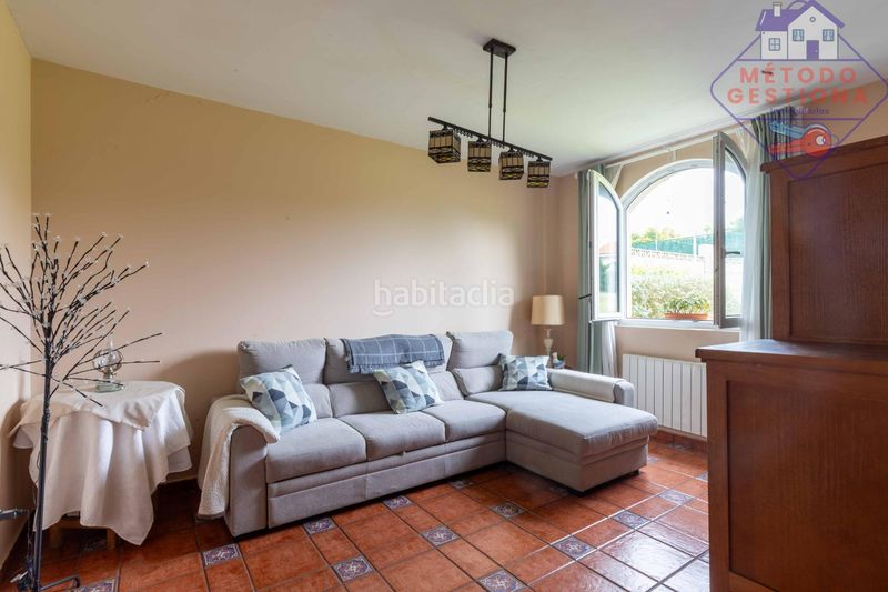 Foto 7019ea50-9aff-47ac-b935-fae4d5486860. Casa amb calefacció aparcament a Alisal - San Román Santander