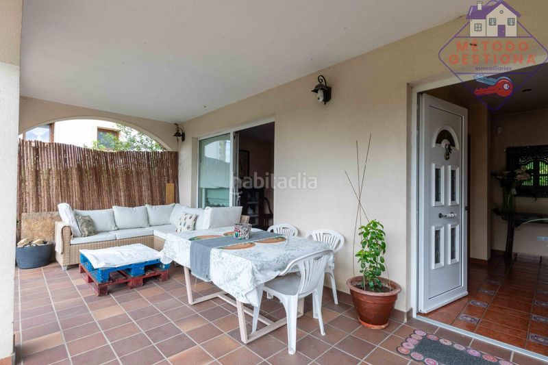 Foto a40a4a16-e278-47c4-8064-bb2c5a3fa15e. Casa amb calefacció aparcament a Alisal - San Román Santander