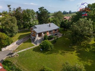 Casa in Suances. Casa independiente con finca urbana de 4.250 m2 en ongayo, suanc