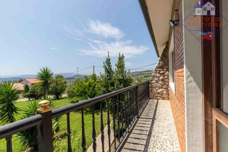 Foto 572ea965-9736-4553-b340-601c0c0a15b9. Casa amb calefacció aparcament a Suances