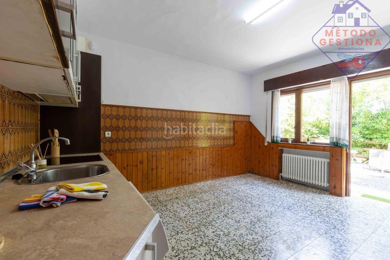 Foto 873e7b24-7251-44e3-a5a0-dfbe90caf3c7. Casa amb calefacció aparcament a Suances