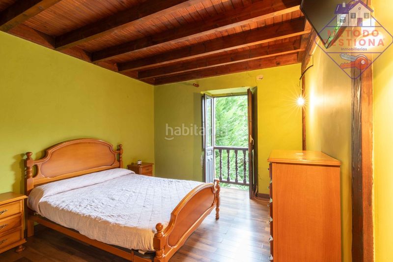 Foto a62a4b13-99ea-4213-acfe-ab1a2bf86acc. Casa amb aparcament a Puente Viesgo