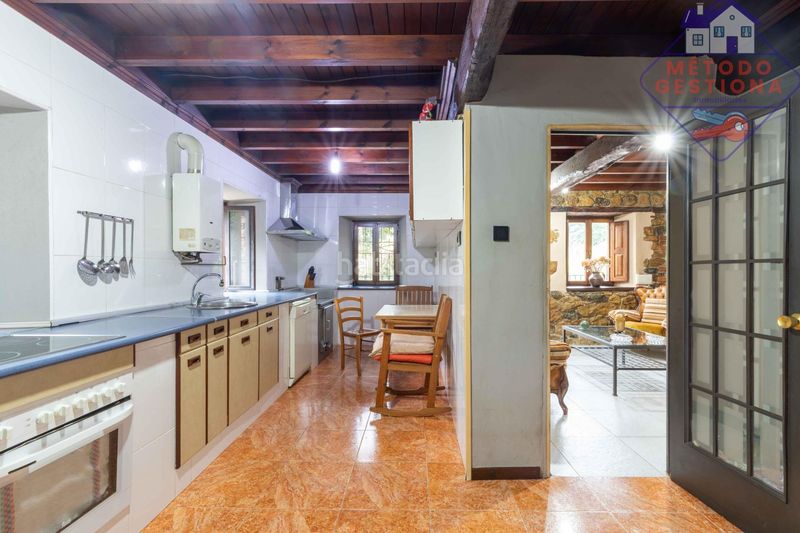 Foto d436d128-1505-4395-881b-784878a5c05a. Casa amb aparcament a Puente Viesgo
