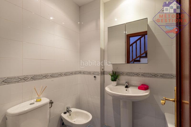 Foto 63129592-6c85-4657-9ce4-4b50832f6bf4. Casa adossada amb calefacció aparcament a Arce Piélagos