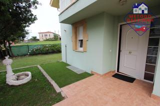 Doppelhaus in Suances. Chalet pareado en venta en tagle  suances