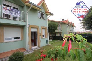 Casa aparellada a Suances. Chalet pareado en venta en tagle  suances