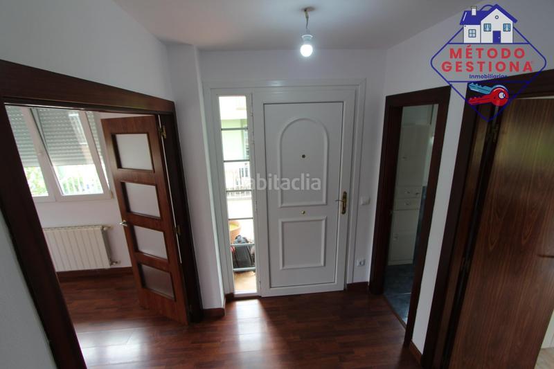 Foto 70b24bf8-9b9e-4f21-87c9-3ad6c5252216. Casa bifamiliare con riscaldamento parcheggio in Suances