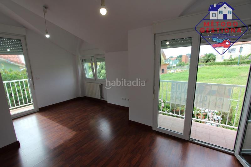 Foto c33e6ff2-5e5e-414f-8f82-d481d1eb3892. Casa bifamiliare con riscaldamento parcheggio in Suances