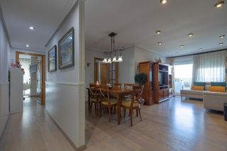 Pis  Valle de ayora. Vivenda de 3 habitaciones, garaje y trastero adaptada en cortes
