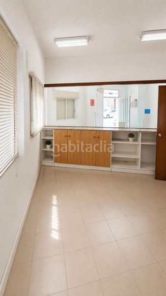 Foto f0aa8795-5bd3-422a-903b-b9e8f056c8f3. Local comercial a Vall d´Uixó (la)
