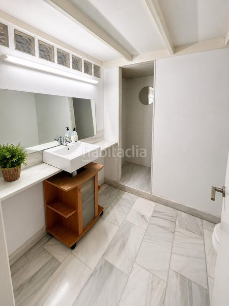 Foto fd8f32c6-f373-49ab-ae6a-ee4309ee7ef1. Àtic a Sant Francesc Valencia