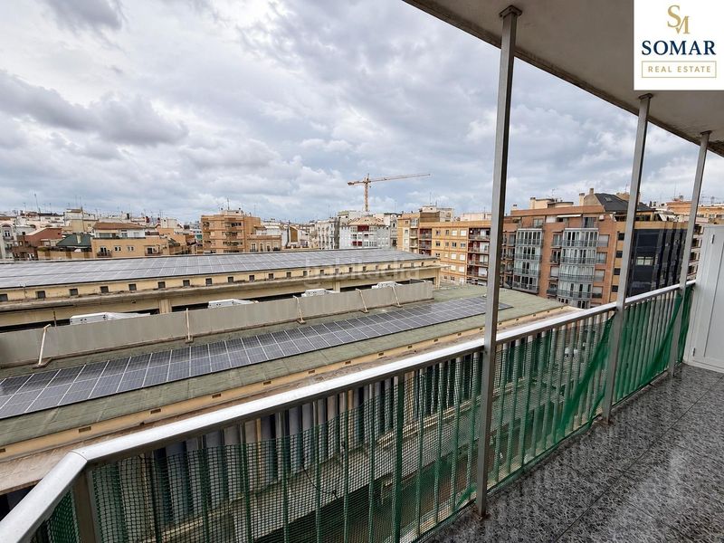 Foto de5a5d88-72c9-429a-94b0-16982350635d. Pis amb aparcament a Russafa Valencia