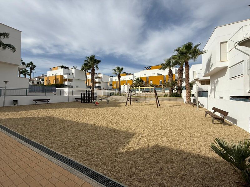 Foto 7600f429-26d5-412b-b9c5-b441d10ab476. Àtic amb aparcament piscina a Las Salinas Vera