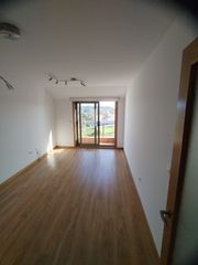 Etagenwohnung in Carral. Piso en carral