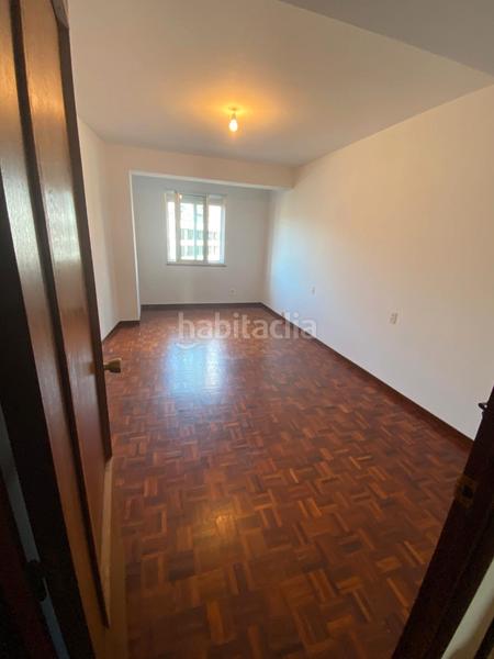 Foto 2dba5996-31f6-4610-8024-7cbab2420447. Àtic a avenida rosalía castro 197 a Perillo Oleiros