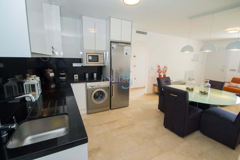 Foto 9d0ec31d-ef40-40d9-8184-475fd727262e. Appartamento con piscina in Villamartín-Las Filipinas Orihuela