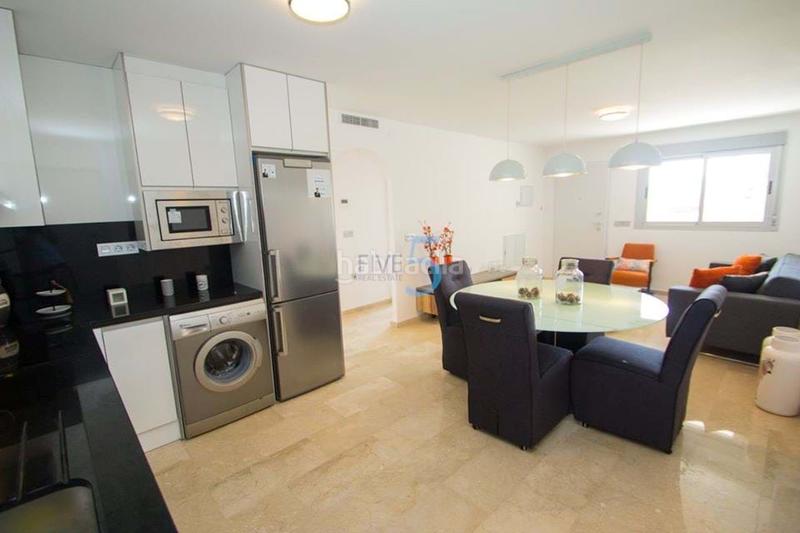 Foto 9f77c76c-d6eb-4c13-95e8-44e40ce0f668. Flat with pool in Villamartín-Las Filipinas Orihuela