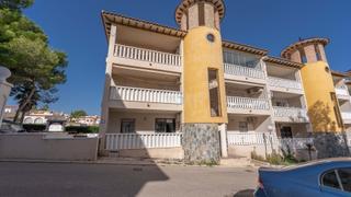 Pis  Calle chile. Este hermoso apartamento en el último piso se encuentra en el co
