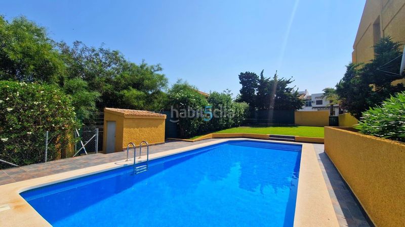 Foto a63832a2-cbc3-4994-bd48-934aa9b98a99. Casa adossada amb calefacció aparcament piscina a Orihuela