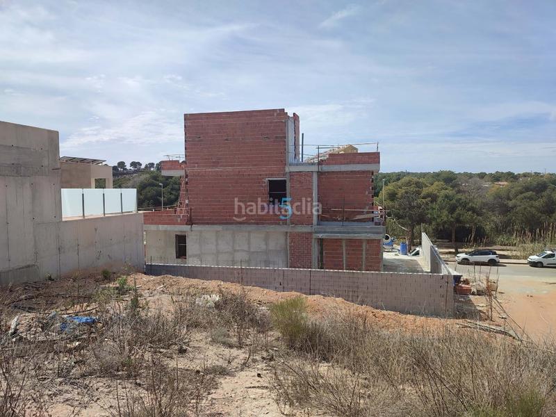 Foto 835b5271-cdb4-4b0d-92e5-9502f1171836. Casa en Campoamor Orihuela