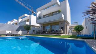 Maison  Calle guayaba. Impresionante villa masculina de 3 dormitorios y 3 baños llave e