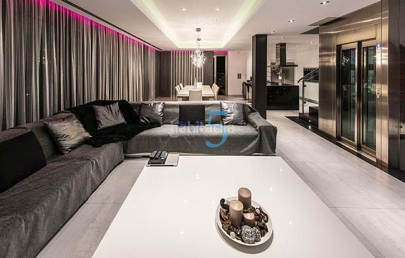 Foto 967c10c7-5b0b-46dd-856b-c33a61eb4370. Casa in Benicolada - Las Adelfas Calp