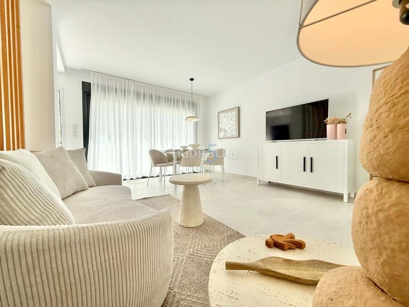 Foto b7b3d656-f4c7-4212-910b-f1211b9ce953. Piso en Cox