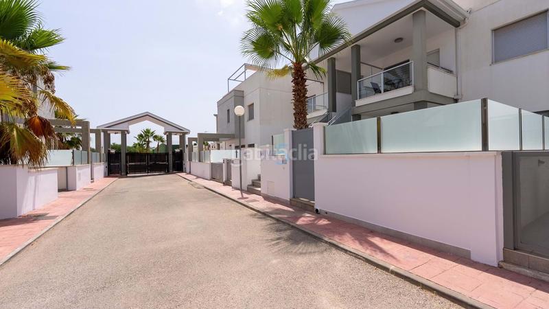 Foto 2a6ded17-6dea-4e4a-92ec-b06b8ef53590. Pis amb piscina a La Florida Orihuela