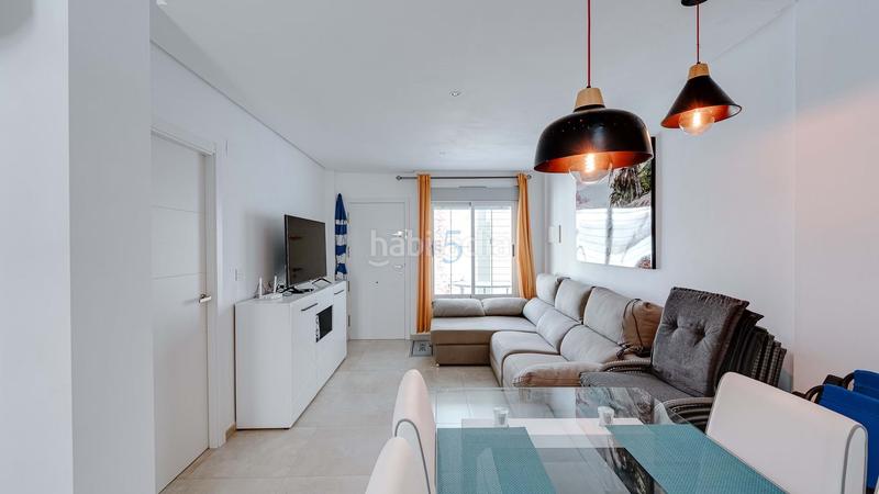 Foto 34fc62c1-b5d3-4aa9-b5f3-e3bea347ddb3. Pis amb piscina a La Florida Orihuela