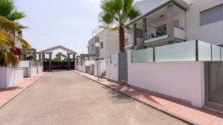 Appartement  Calle del fenix. Ubicado en el contemporáneo y muy codiciado complejo oasis place