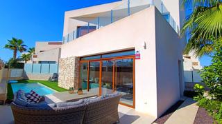 Casa  Calle jose ortega y gassett. Impresionante villa moderna de 3 dormitorios en parcela de esqui