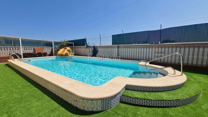 Foto 73b44c24-3c1a-442a-b316-3a372e6d0c3f. Haus mit heizung pool in Zona Carrefour - Urbanizaciones Torrevieja