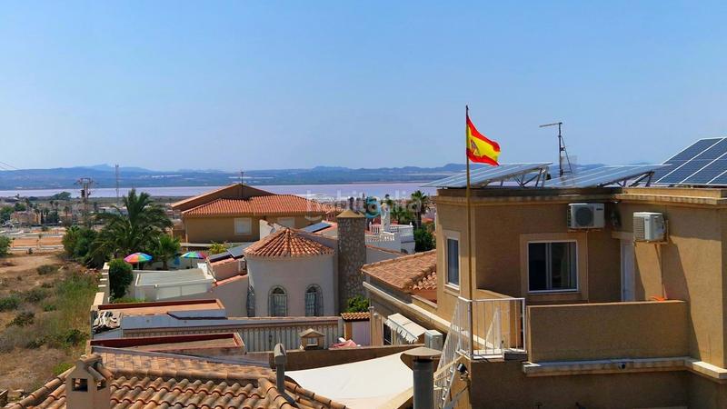 Foto eb30dfe2-4142-446d-8080-34353706fb2a. Haus mit heizung pool in Zona Carrefour - Urbanizaciones Torrevieja