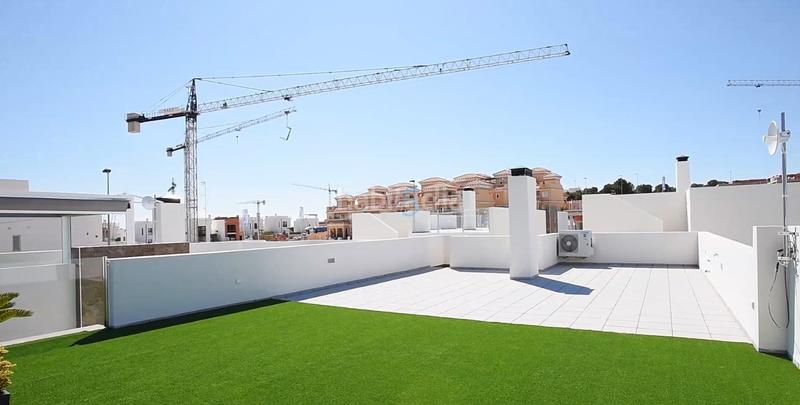 Foto f6d82094-cd1a-4241-9851-305b8f79d4f0. Casa en Los Almendros Orihuela