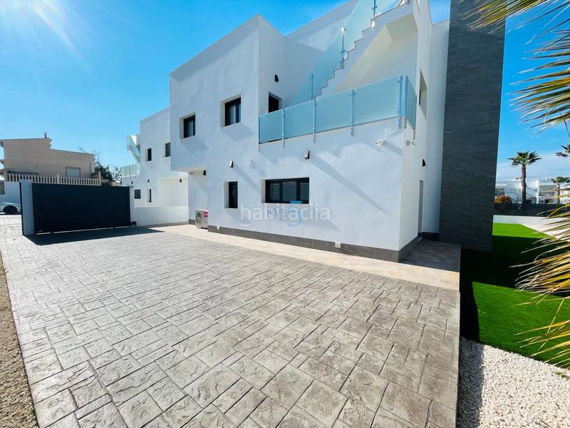 Foto 35458a9a-ca09-4e6a-8b3e-04de7f60e03b. House in Aguas Nuevas Torrevieja