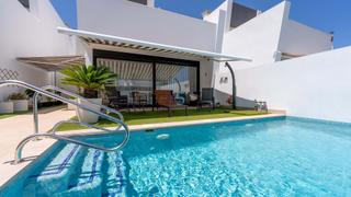 Maison  Avenia obdulio miralles serrano. Inmaculada, espaciosa, de 3 dormitorios y 3 baños, villa indepen