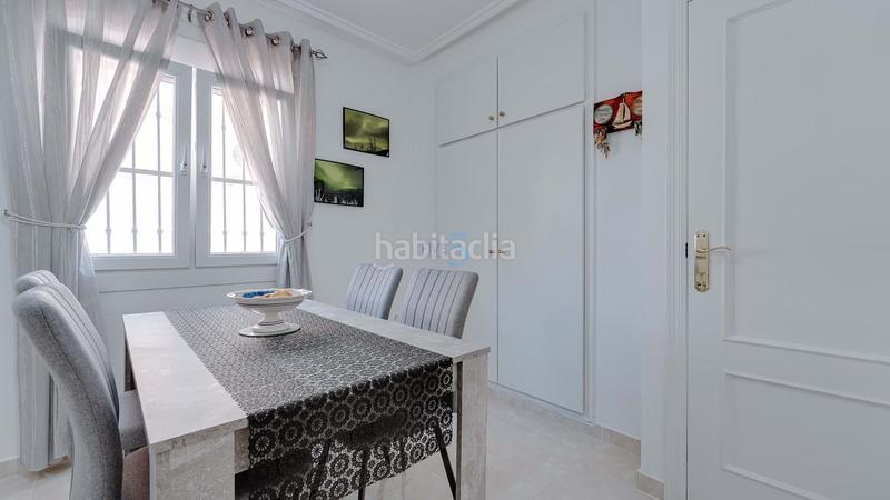 Foto a9f83081-ba62-4882-a154-edfad5c671ad. Casa con piscina in Villamartín-Las Filipinas Orihuela