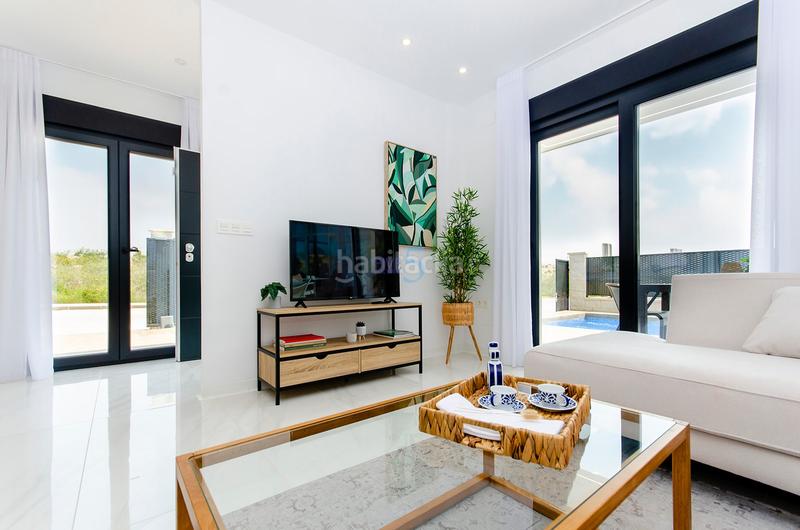 Foto 6f2e3ac8-082e-4959-b6b3-89055e938c32. House with parking in Desamparados - Hurchillo - Torremendo Orihuela