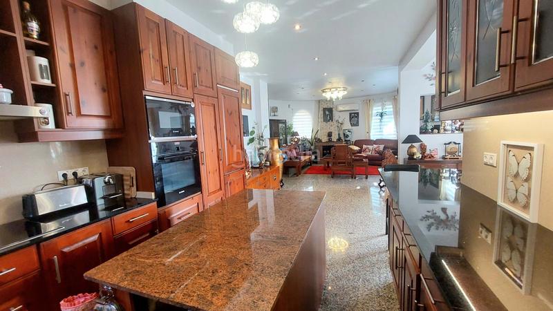 Foto 583a0914-8386-412d-8cdf-7c759cac4e86. Maison avec chauffage piscine dans Zona Carrefour - Urbanizaciones Torrevieja