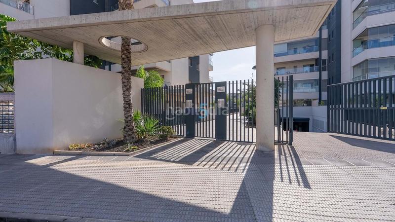 Foto 05123fbb-4240-4497-ba13-f35e745e359a. Pis amb piscina a Villamartín-Las Filipinas Orihuela